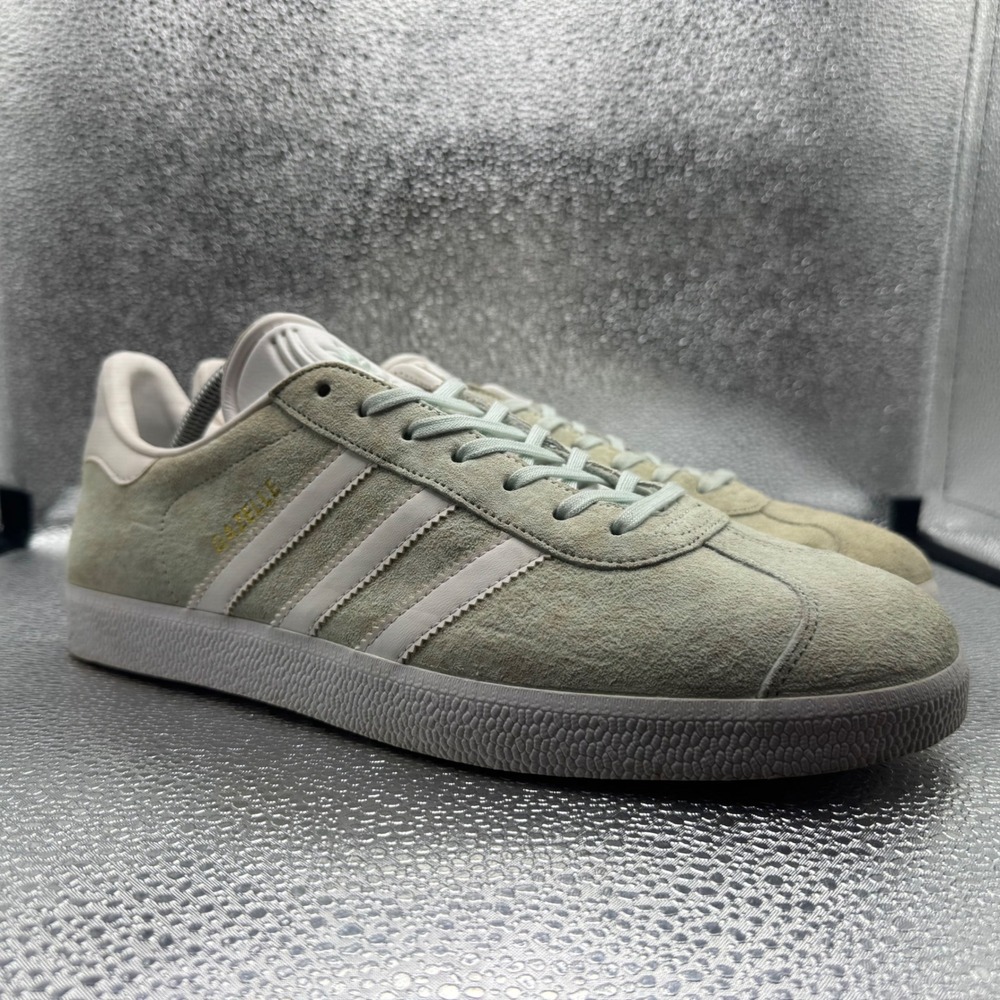 Size 11 Adidas Gazelle Sneakers Mens Green Good Suede Low Top BA9599